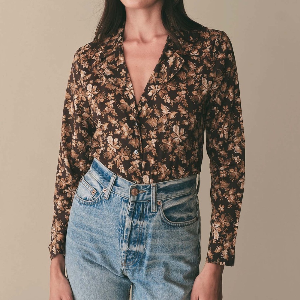 Doen Top Brown Sheila Fern Grove Floral Womens Extra Small V-Neck Neutral Button